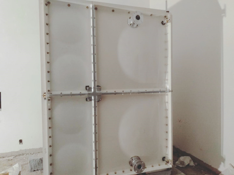 濟(jì)南市平陰縣玻璃鋼水箱，搪瓷水箱